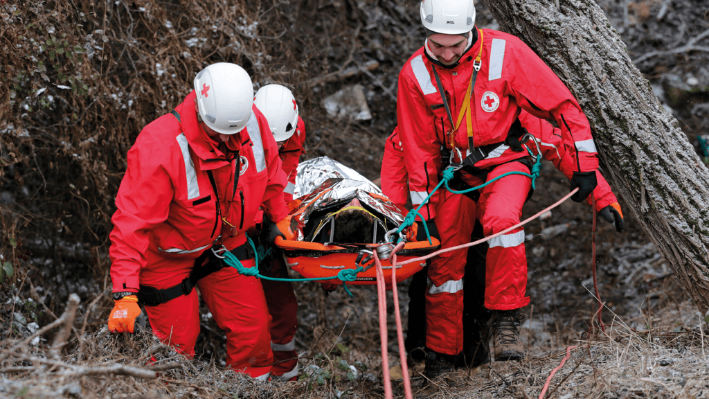 Spencer Shell universal basket stretcher in action