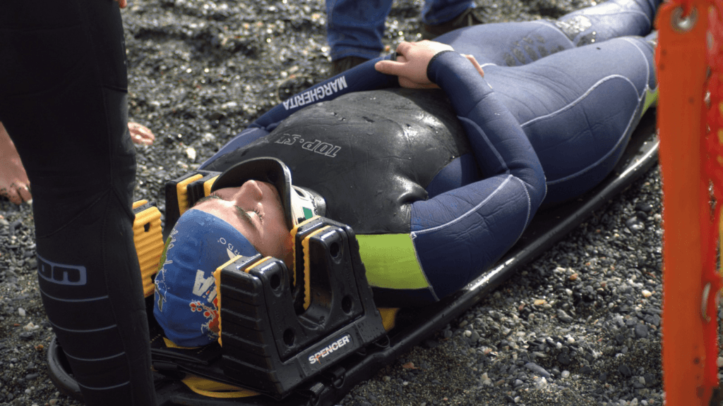 Tango in water rescue simulation